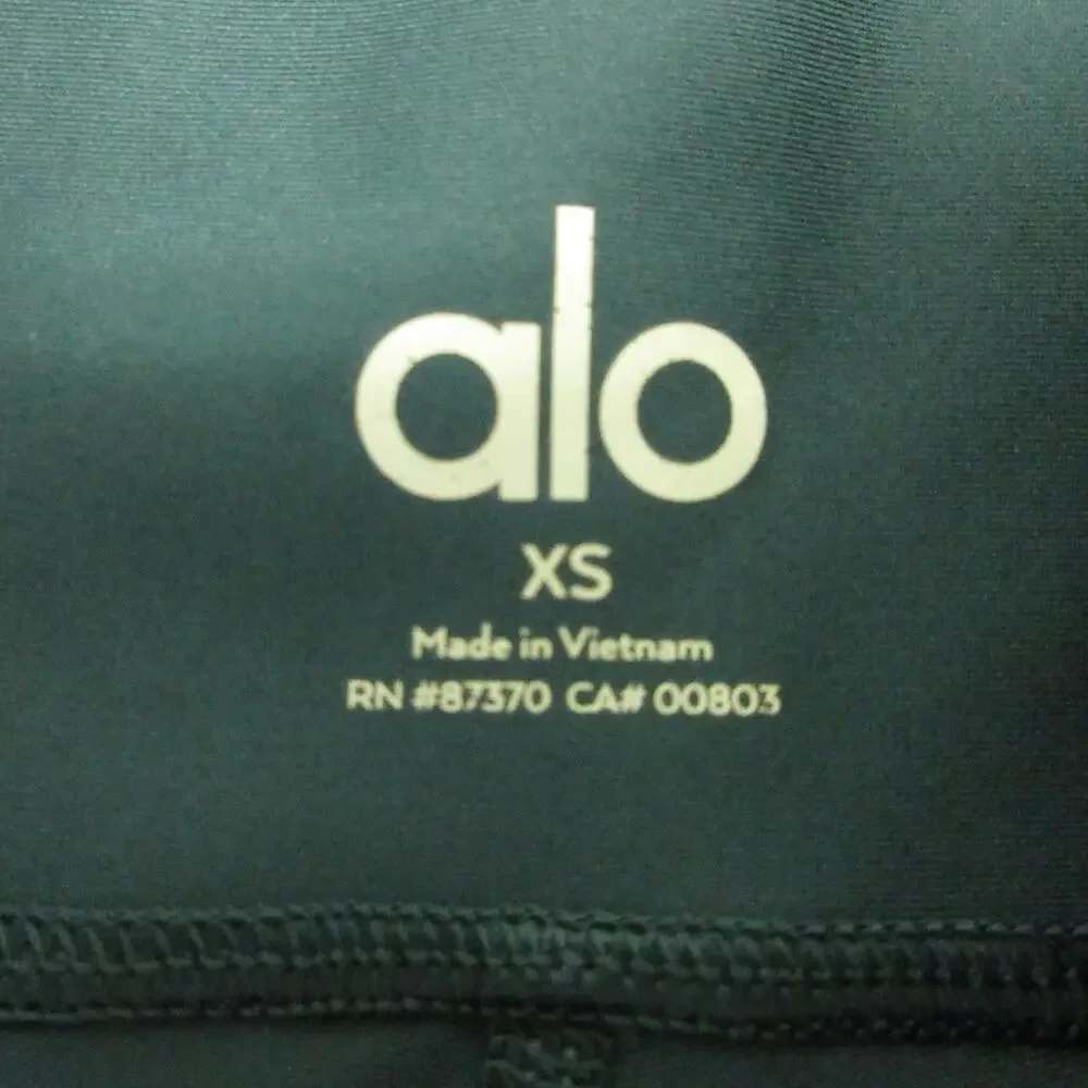 Alo Yoga brand alo